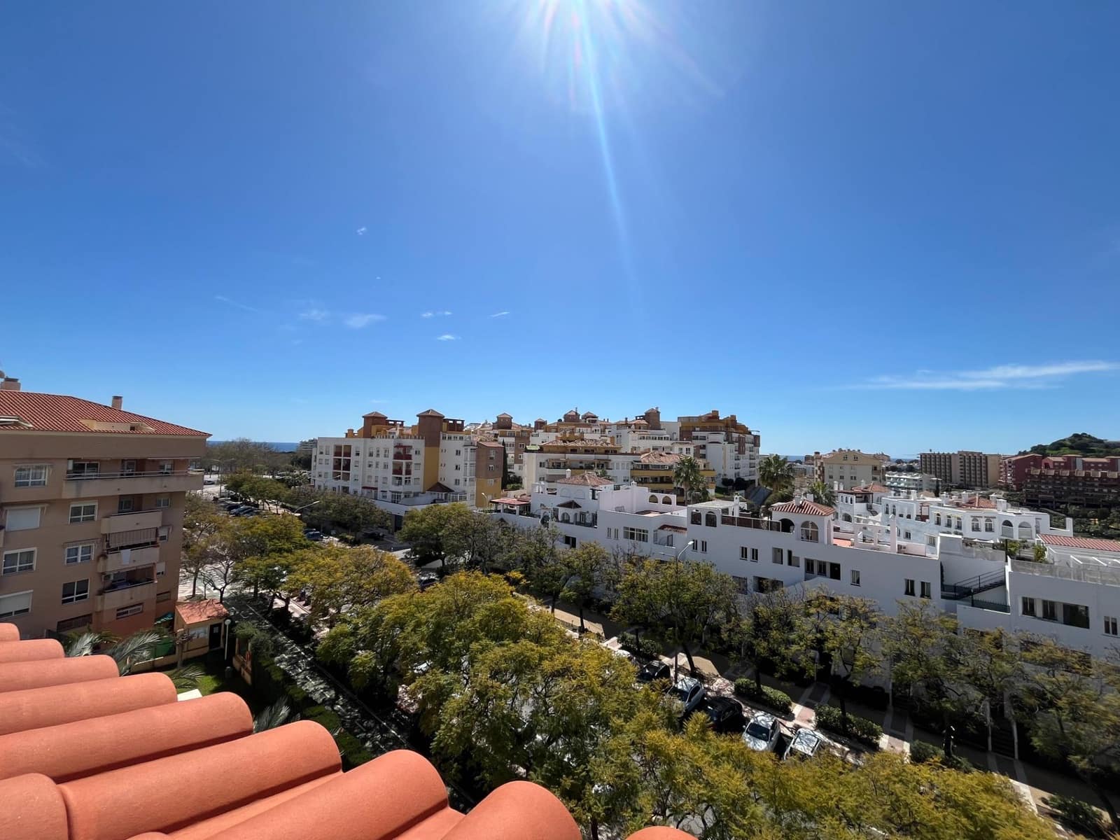 4 bedroom Penthouse for sale in Benalmadena with pool garage - € 425,000 (Ref: 8941224)