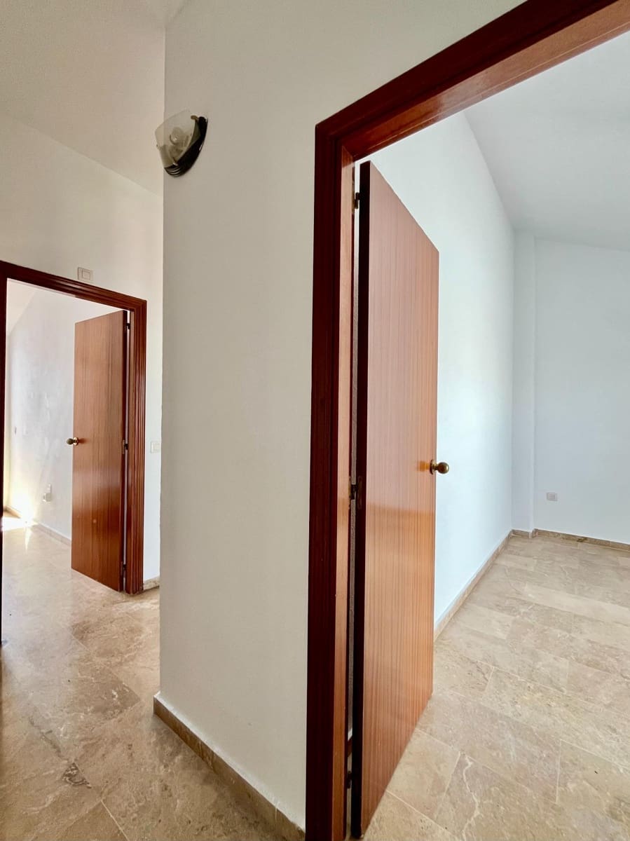 4 bedroom Penthouse for sale in Benalmadena with pool garage - € 425,000 (Ref: 8941224)