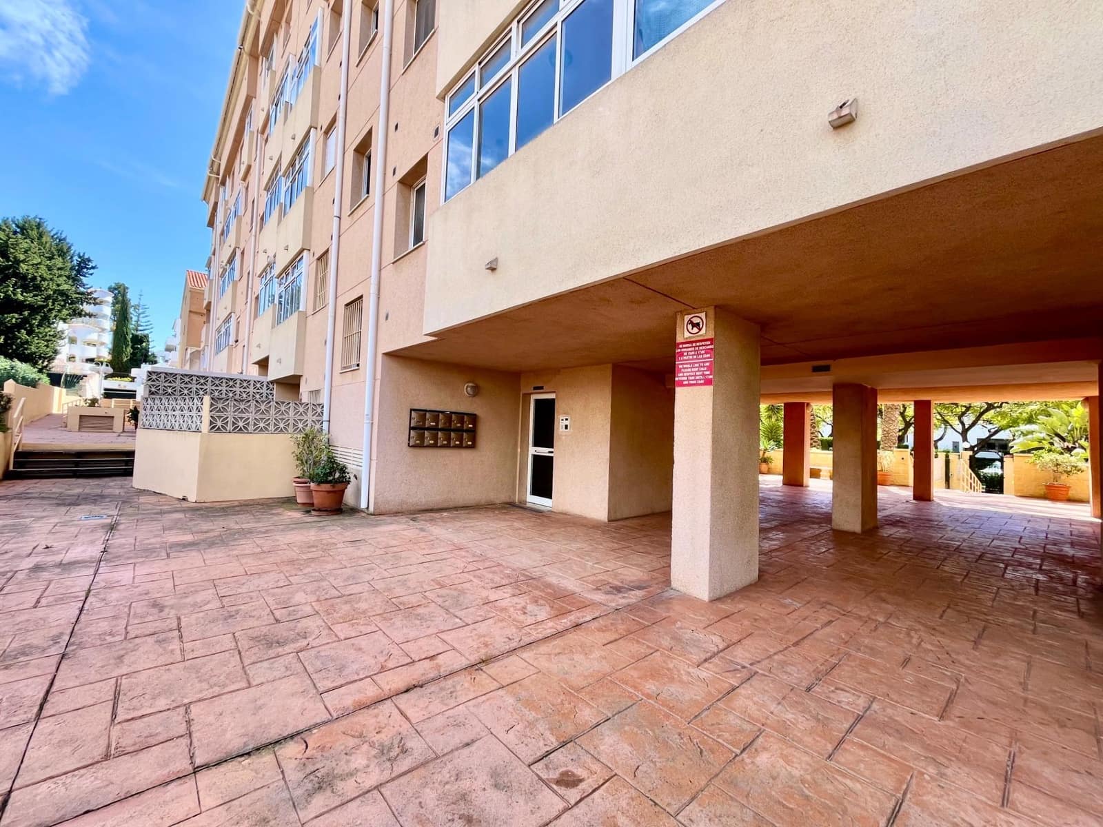 4 bedroom Penthouse for sale in Benalmadena with pool garage - € 425,000 (Ref: 8941224)