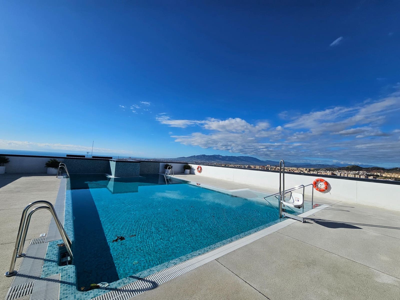 1 soveværelse Lejlighed til salg i Malaga by med swimmingpool garage - € 360.000 (Ref: 8954406)