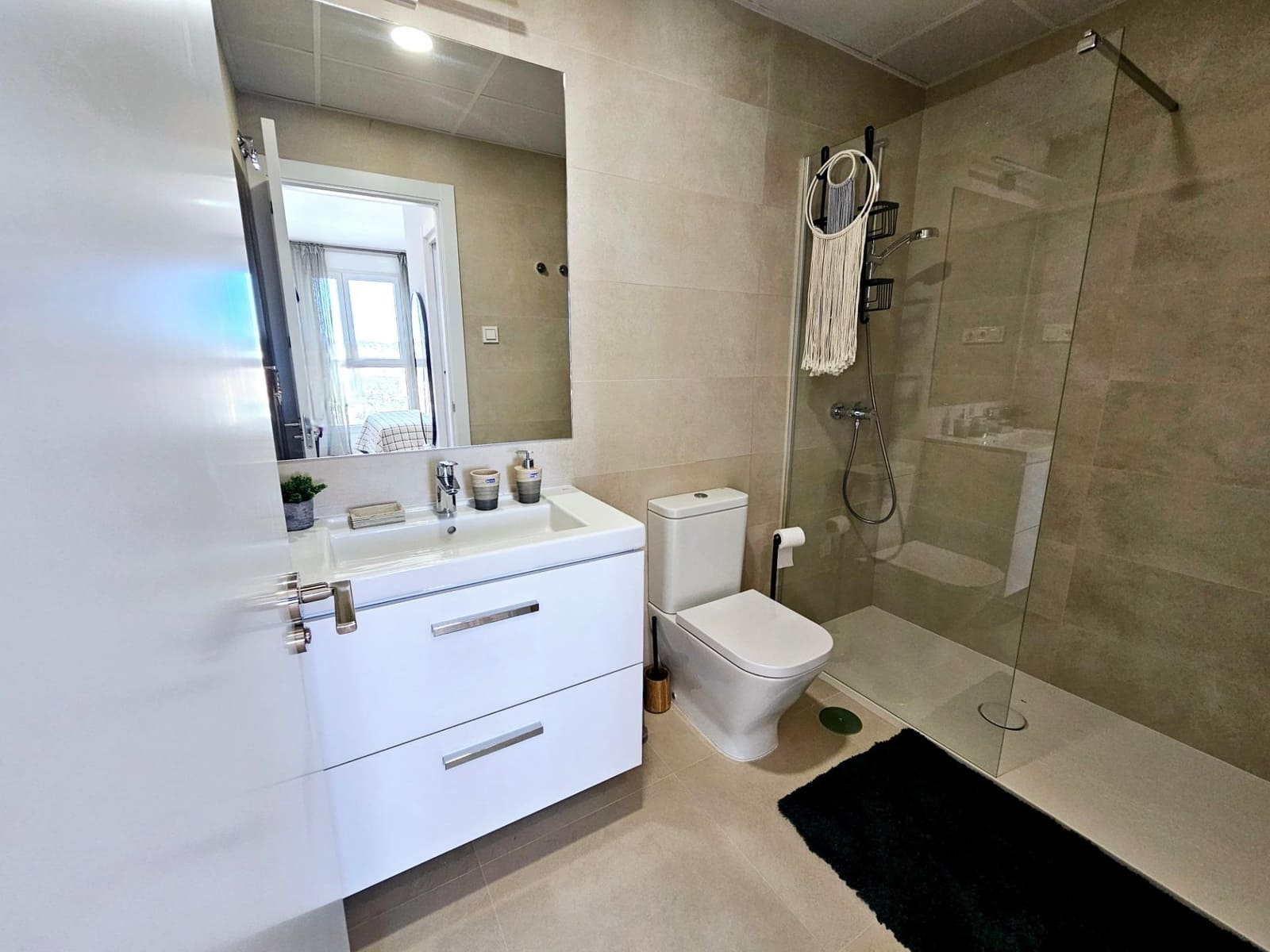 1 soveværelse Lejlighed til salg i Malaga by med swimmingpool garage - € 360.000 (Ref: 8954406)