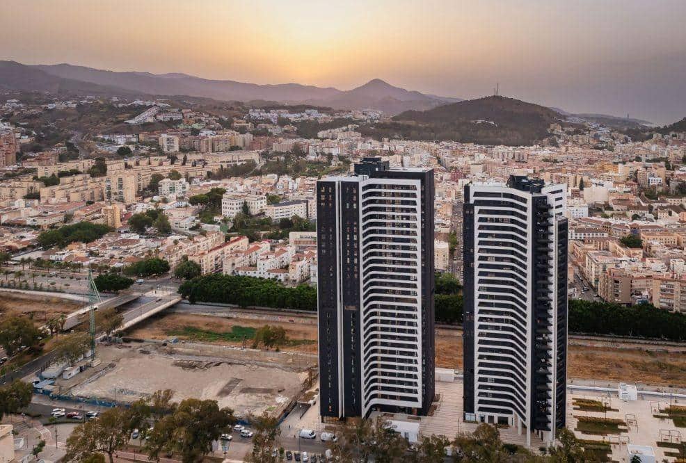 3 Zimmer Wohnung zu verkaufen in Malaga Stadt mit Pool Garage - 899.000 € (Ref: 8954407)