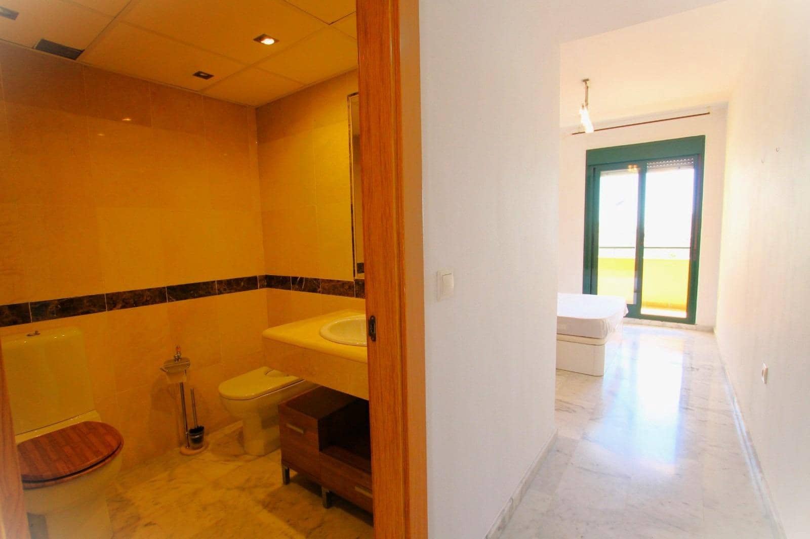 Piso de 3 habitaciones en Torrequebrada en venta con piscina garaje - 520.000 € (Ref: 9003129)