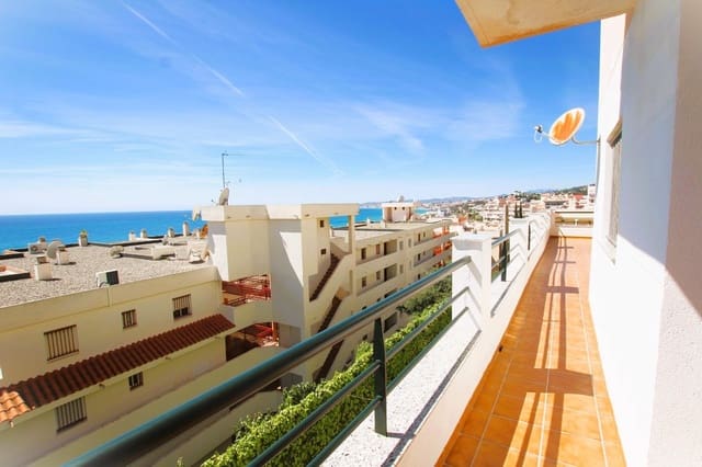 Piso de 3 habitaciones en Torrequebrada, Benalmádena en venta con piscina garaje - 520.000 € (Ref: 9003129)