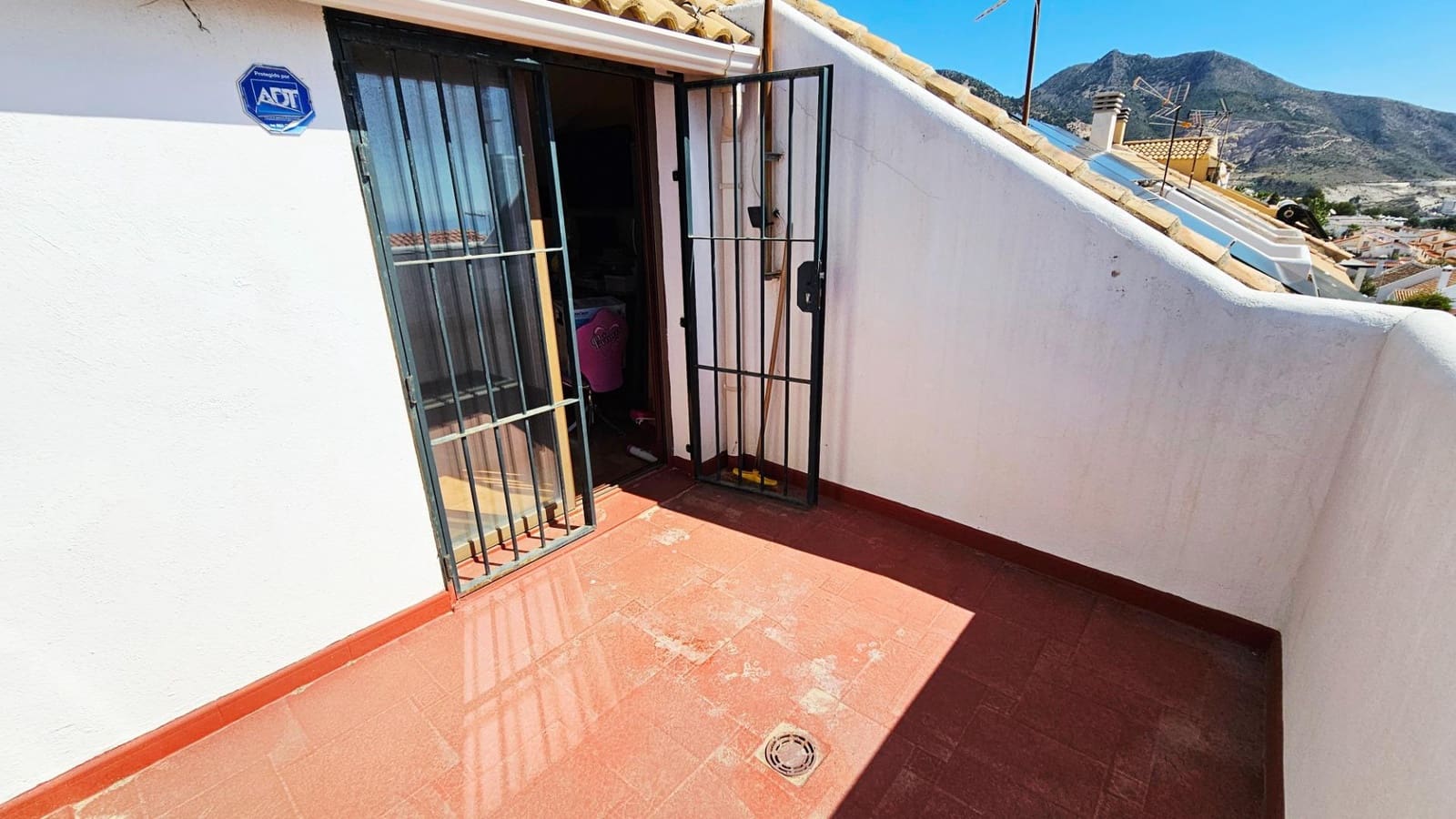 4 soveværelse Rækkehus til salg i Benalmadena med garage - € 410.000 (Ref: 9032105)