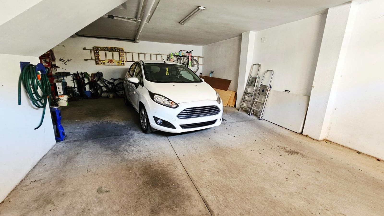 4 soveværelse Rækkehus til salg i Benalmadena med garage - € 410.000 (Ref: 9032105)