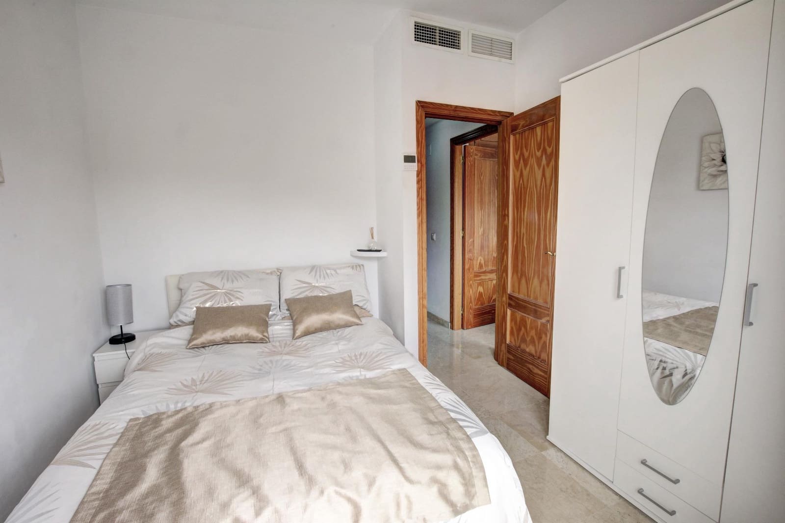 6 soveværelse Villa til salg i Torrequebrada med swimmingpool - € 799.000 (Ref: 9048916)