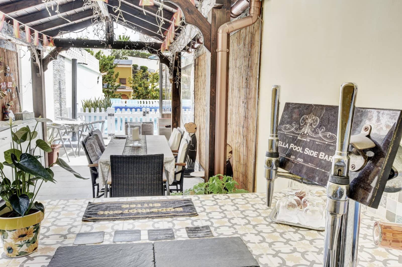 6 soveværelse Villa til salg i Torrequebrada med swimmingpool - € 799.000 (Ref: 9048916)