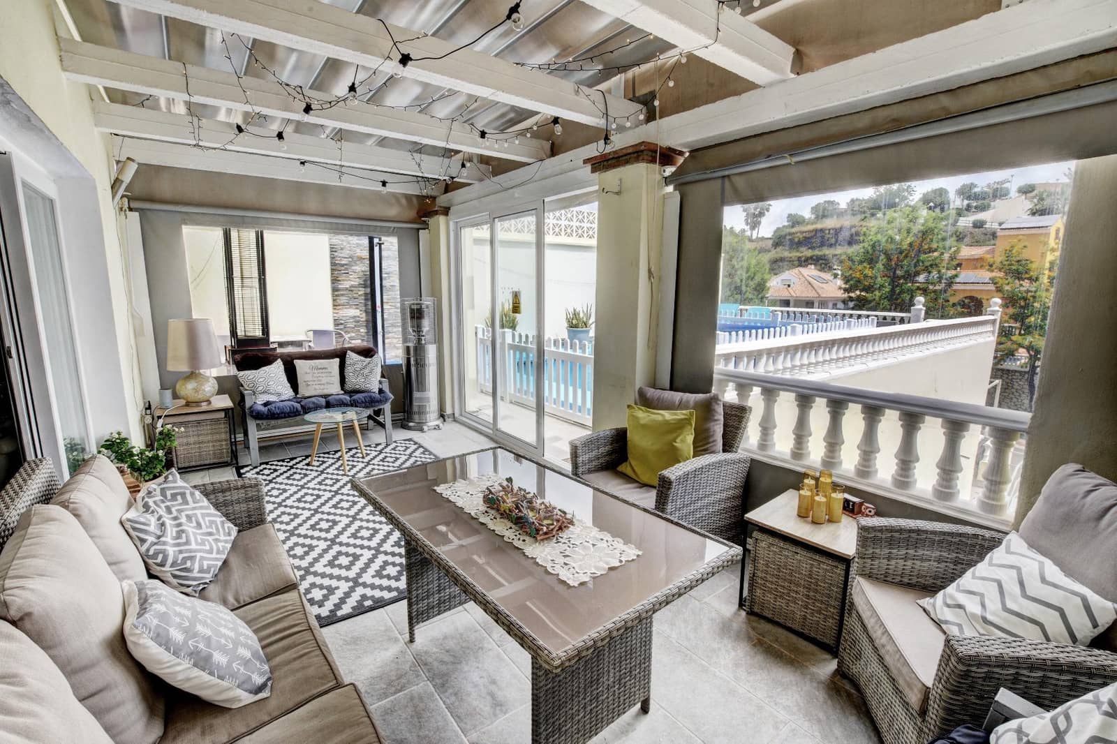 6 soveværelse Villa til salg i Torrequebrada med swimmingpool - € 799.000 (Ref: 9048916)