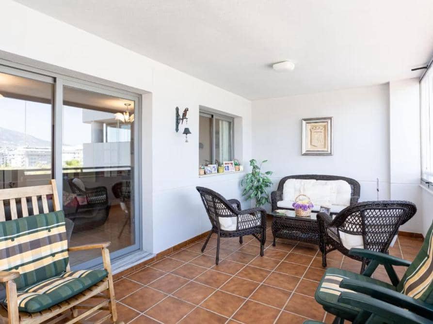 3 Zimmer Apartment zu verkaufen in Fuengirola mit Pool Garage - 599.000 € (Ref: 9062455)