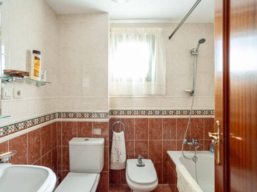 3 Zimmer Apartment zu verkaufen in Fuengirola mit Pool Garage - 599.000 € (Ref: 9062455)