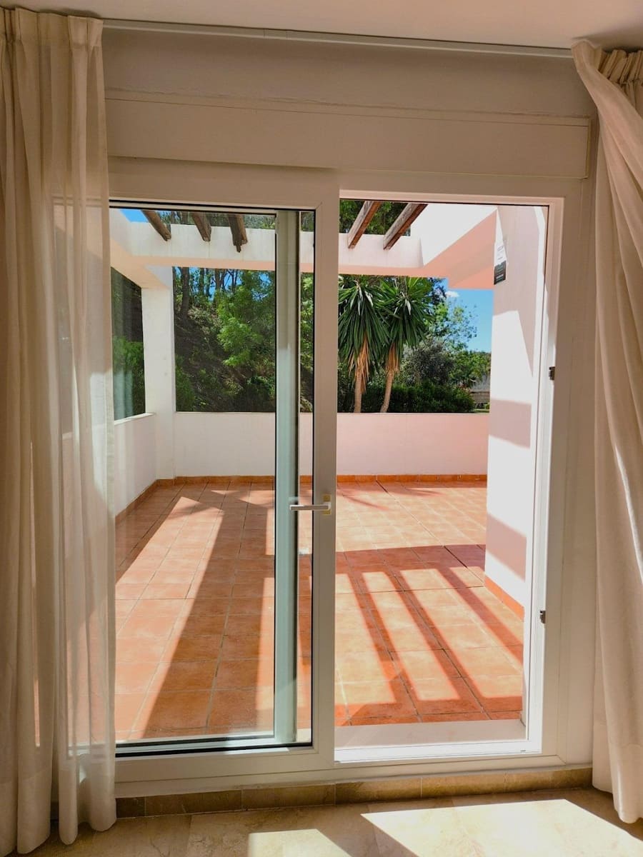 Piso de 2 habitaciones en Benalmádena en venta con piscina - 475.000 € (Ref: 9068872)