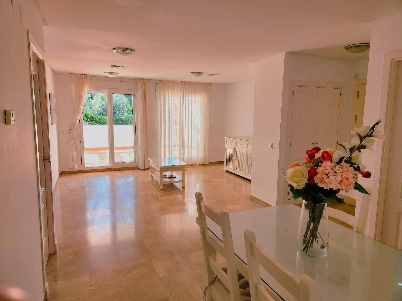 Piso de 2 habitaciones en Benalmádena en venta con piscina - 475.000 € (Ref: 9068872)