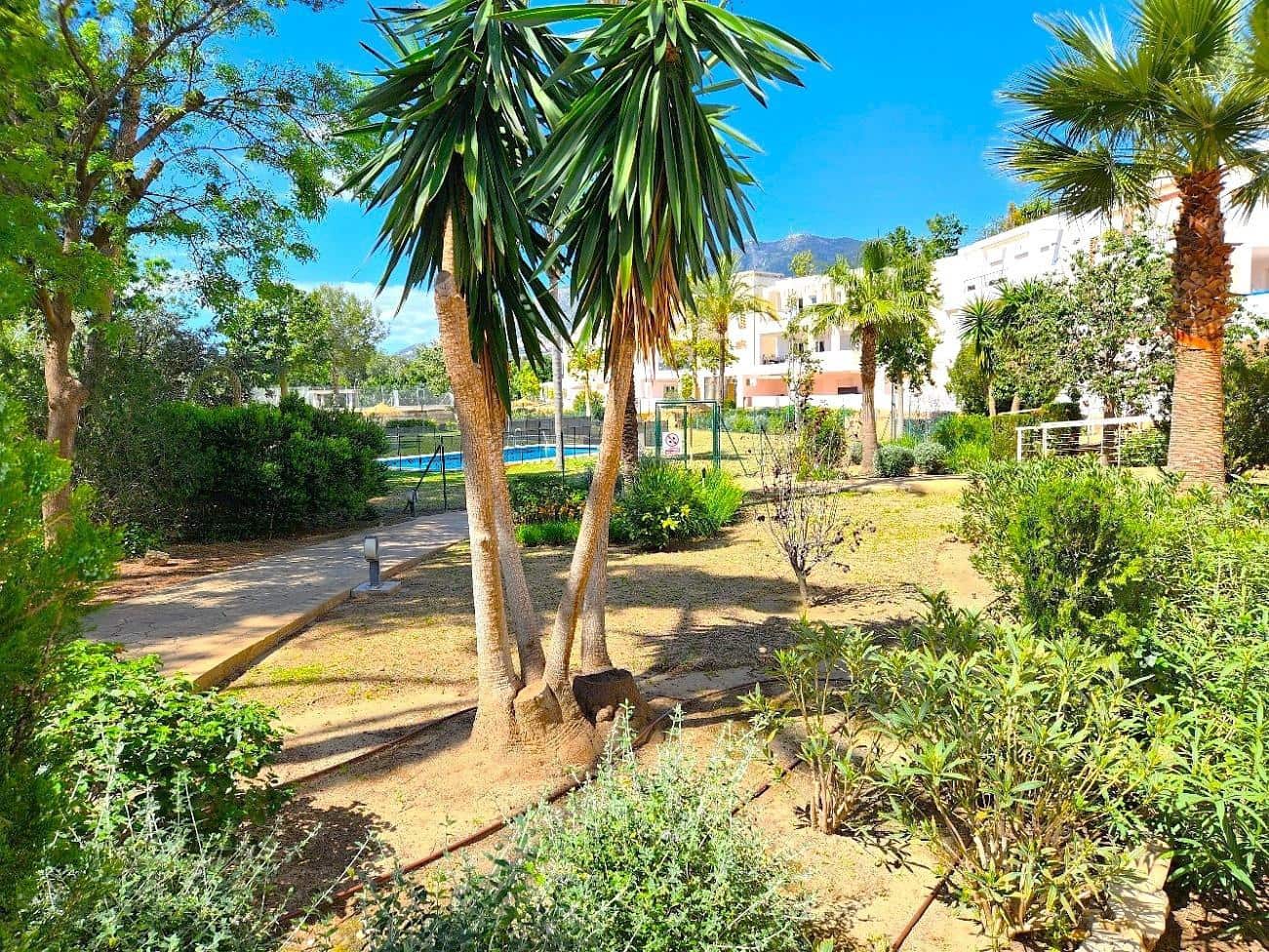 Piso de 2 habitaciones en Benalmádena en venta con piscina - 475.000 € (Ref: 9068872)