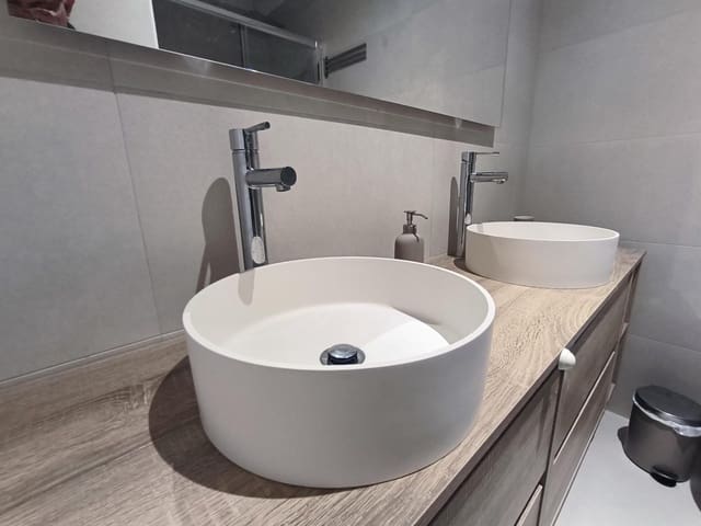 Piso de 3 habitaciones en El Higuerón, Fuengirola en venta con piscina garaje - 585.000 € (Ref: 9095345)