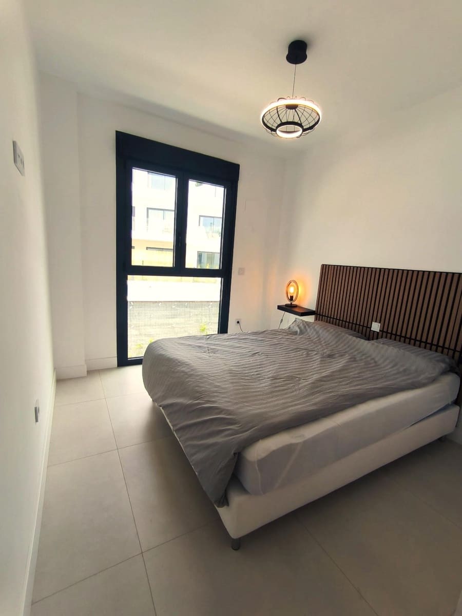 Piso de 3 habitaciones en Fuengirola en venta con piscina garaje - 585.000 € (Ref: 9095345)