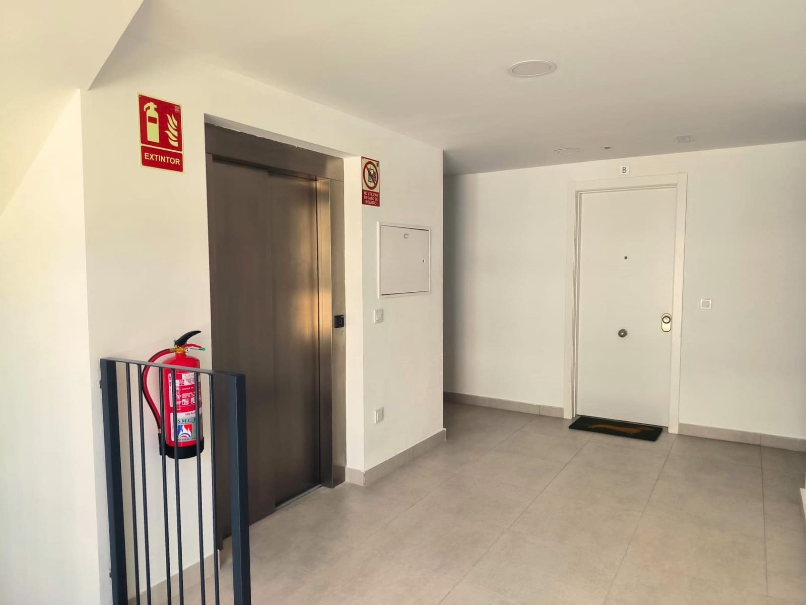 Piso de 3 habitaciones en Fuengirola en venta con piscina garaje - 585.000 € (Ref: 9095345)