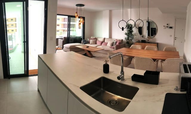 Piso de 3 habitaciones en El Higuerón, Fuengirola en venta con piscina garaje - 585.000 € (Ref: 9095345)