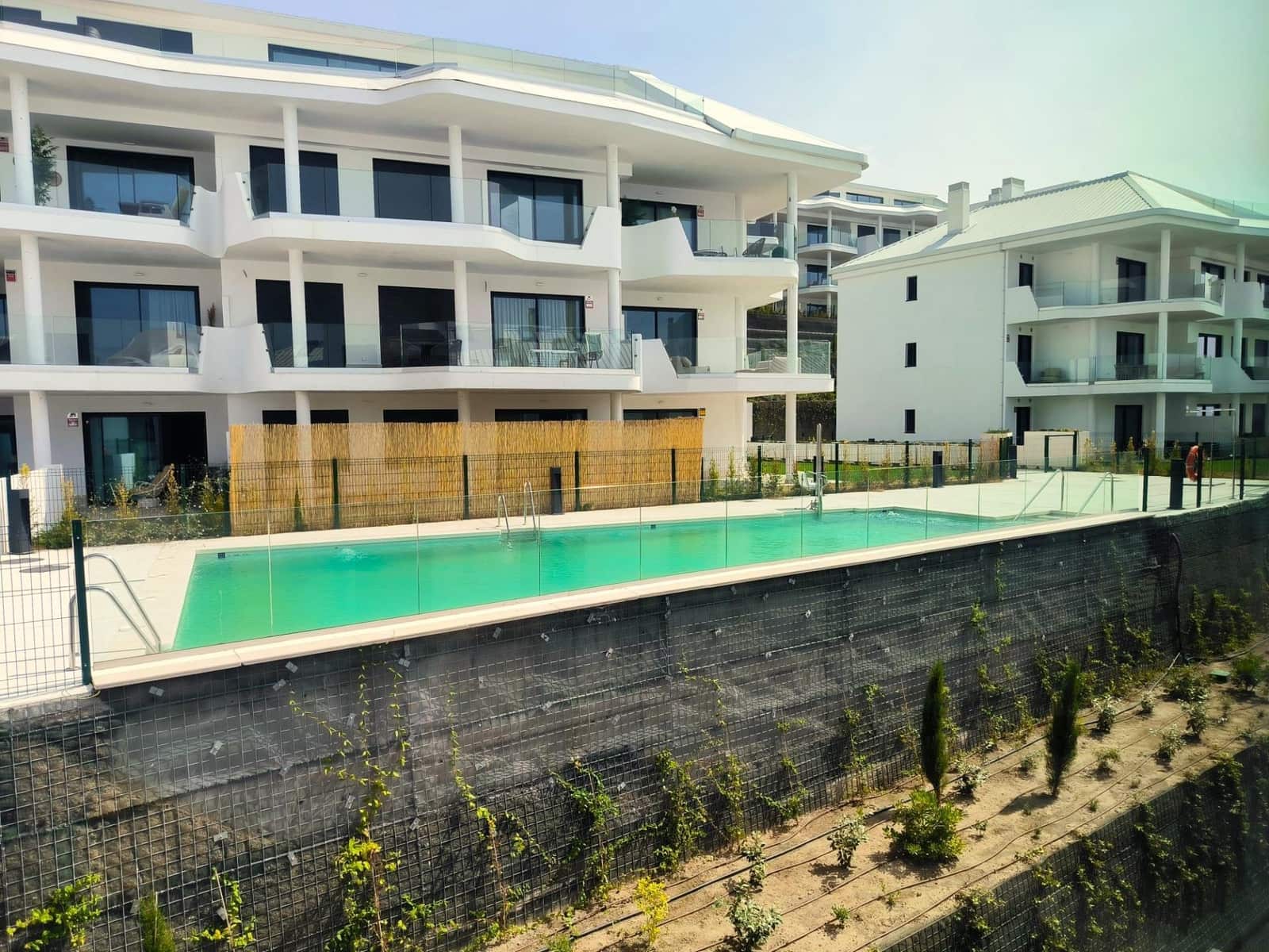 Piso de 3 habitaciones en Fuengirola en venta con piscina garaje - 585.000 € (Ref: 9095345)