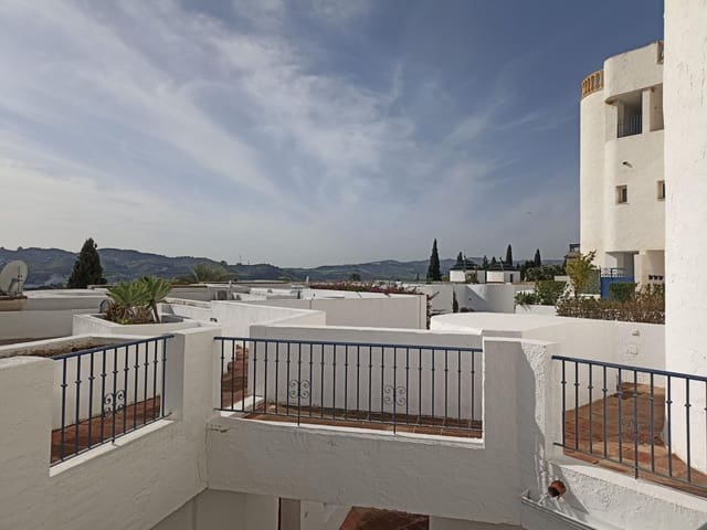 Apartamento de 2 habitaciones en Mijas Golf, Mijas en venta con piscina garaje - 299.000 € (Ref: 9108810)