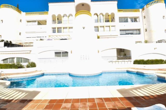 Apartamento de 2 habitaciones en Mijas Golf, Mijas en venta con piscina garaje - 299.000 € (Ref: 9108810)