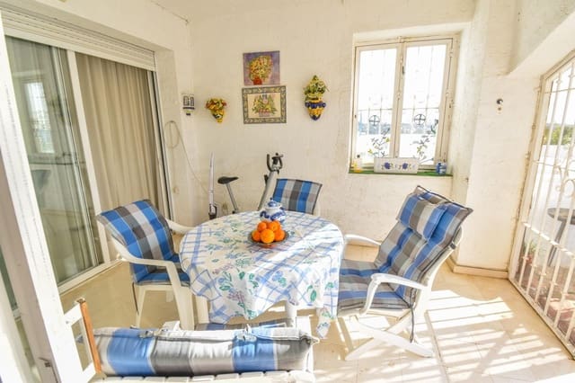 Apartamento de 2 habitaciones en Mijas Golf, Mijas en venta con piscina garaje - 299.000 € (Ref: 9108810)