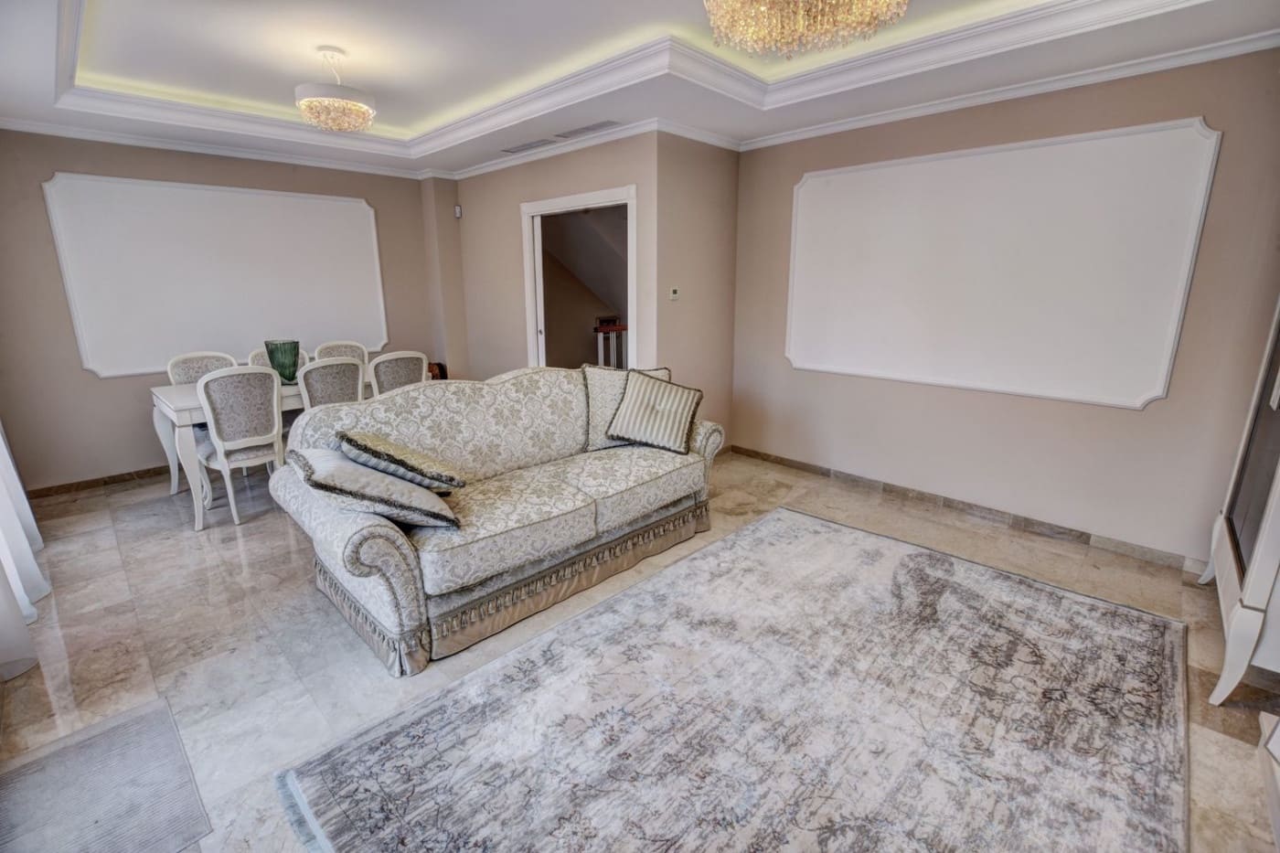 4 soveværelse Villa til salg i Arroyo de la Miel med garage - € 660.000 (Ref: 9569343)