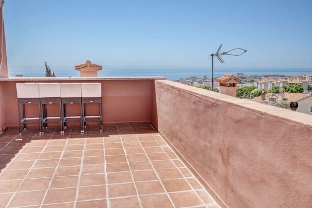 Chalet de 4 habitaciones en Arroyo de la Miel, Benalmádena en venta con garaje - 660.000 € (Ref: 9569343)