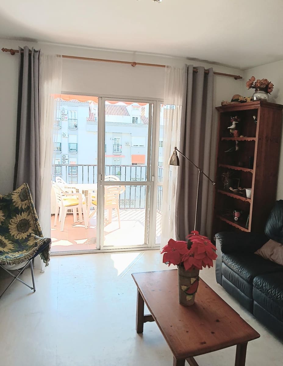 Apartamento de 3 habitaciones en Fuengirola en venta con piscina - 420.000 € (Ref: 9569344)