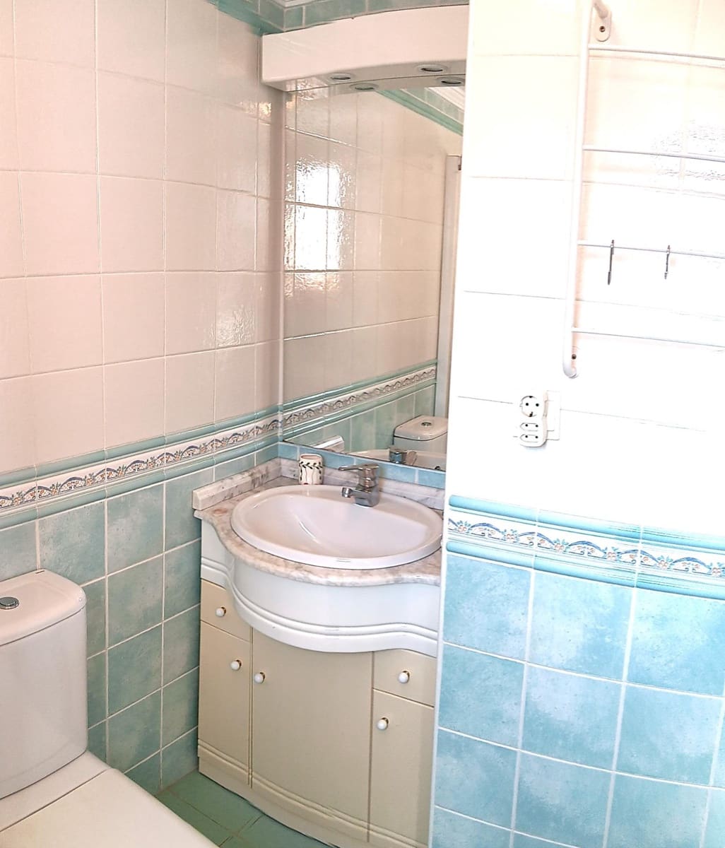 Apartamento de 3 habitaciones en Fuengirola en venta con piscina - 420.000 € (Ref: 9569344)