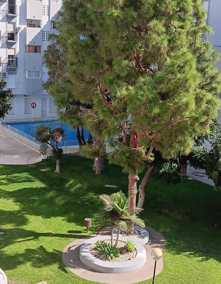 Apartamento de 3 habitaciones en Fuengirola en venta con piscina - 420.000 € (Ref: 9569344)
