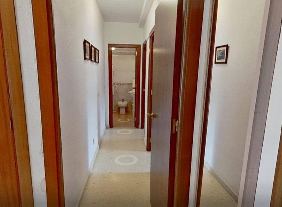 3 bedroom Apartment for sale in Fuengirola with pool - € 410,000 (Ref: 9569344)