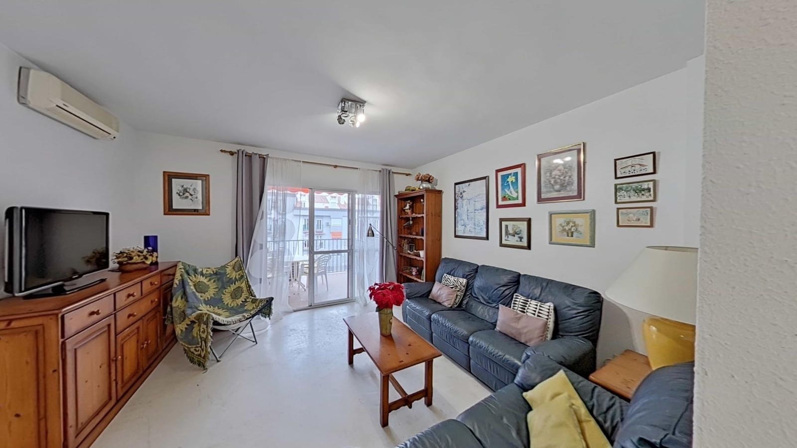 3 bedroom Apartment for sale in Fuengirola with pool - € 410,000 (Ref: 9569344)