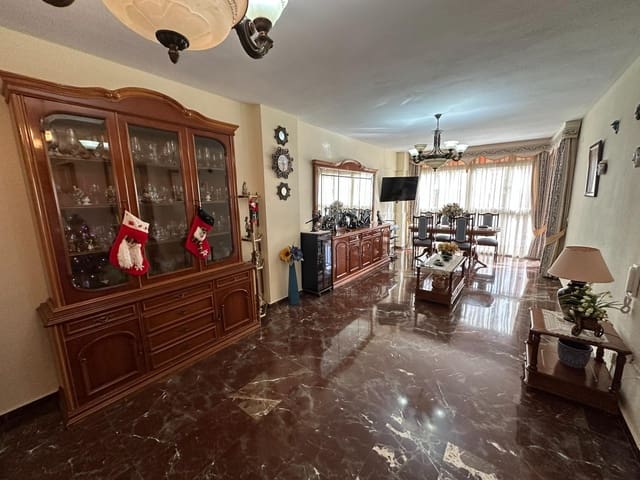 3 camera da letto Appartamento in vendita in Fuengirola con piscina garage - 350.000 € (Rif: 9569345)