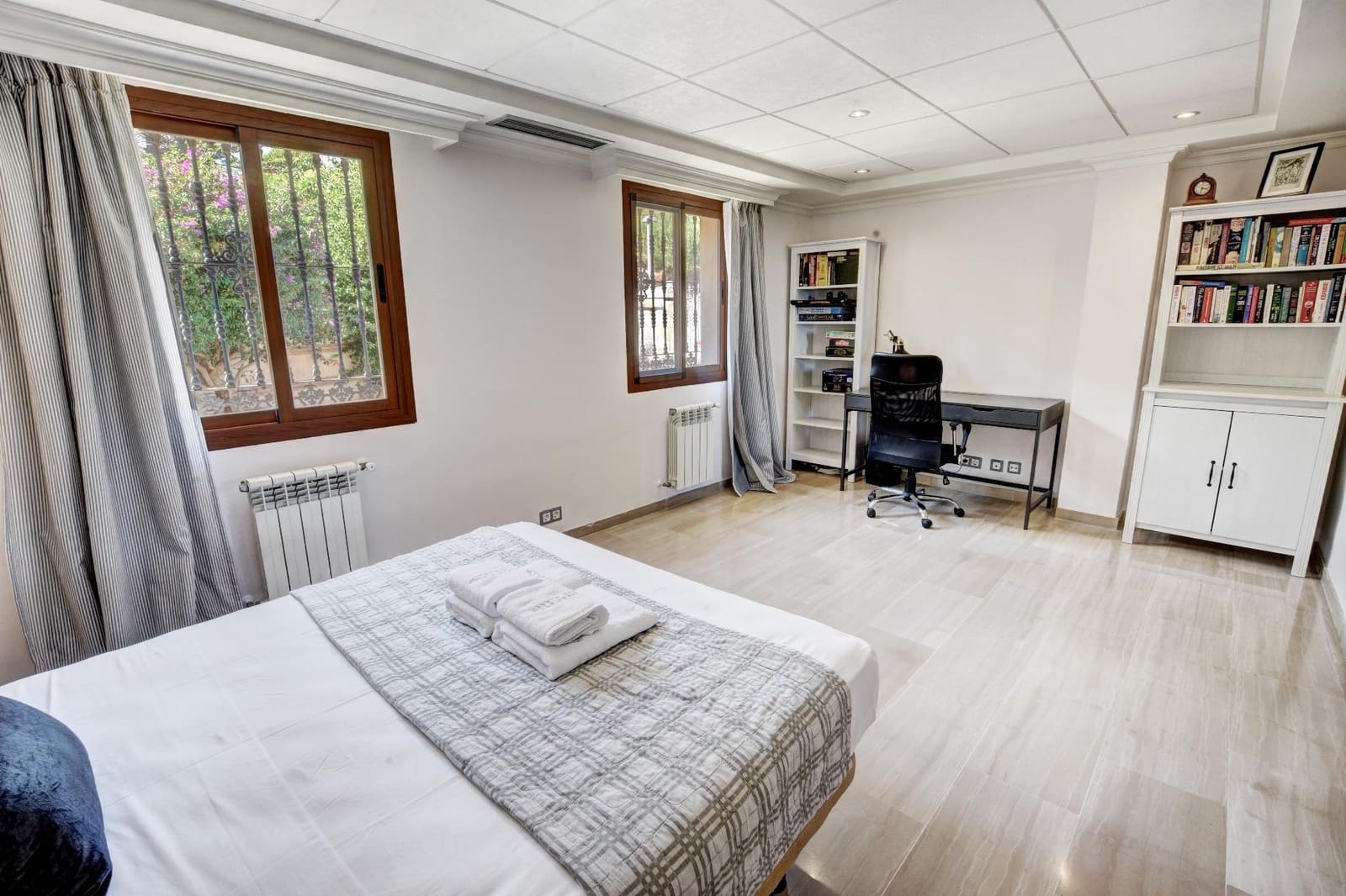 6 soveværelse Villa til salg i Benalmadena med swimmingpool garage - € 1.790.000 (Ref: 9569347)