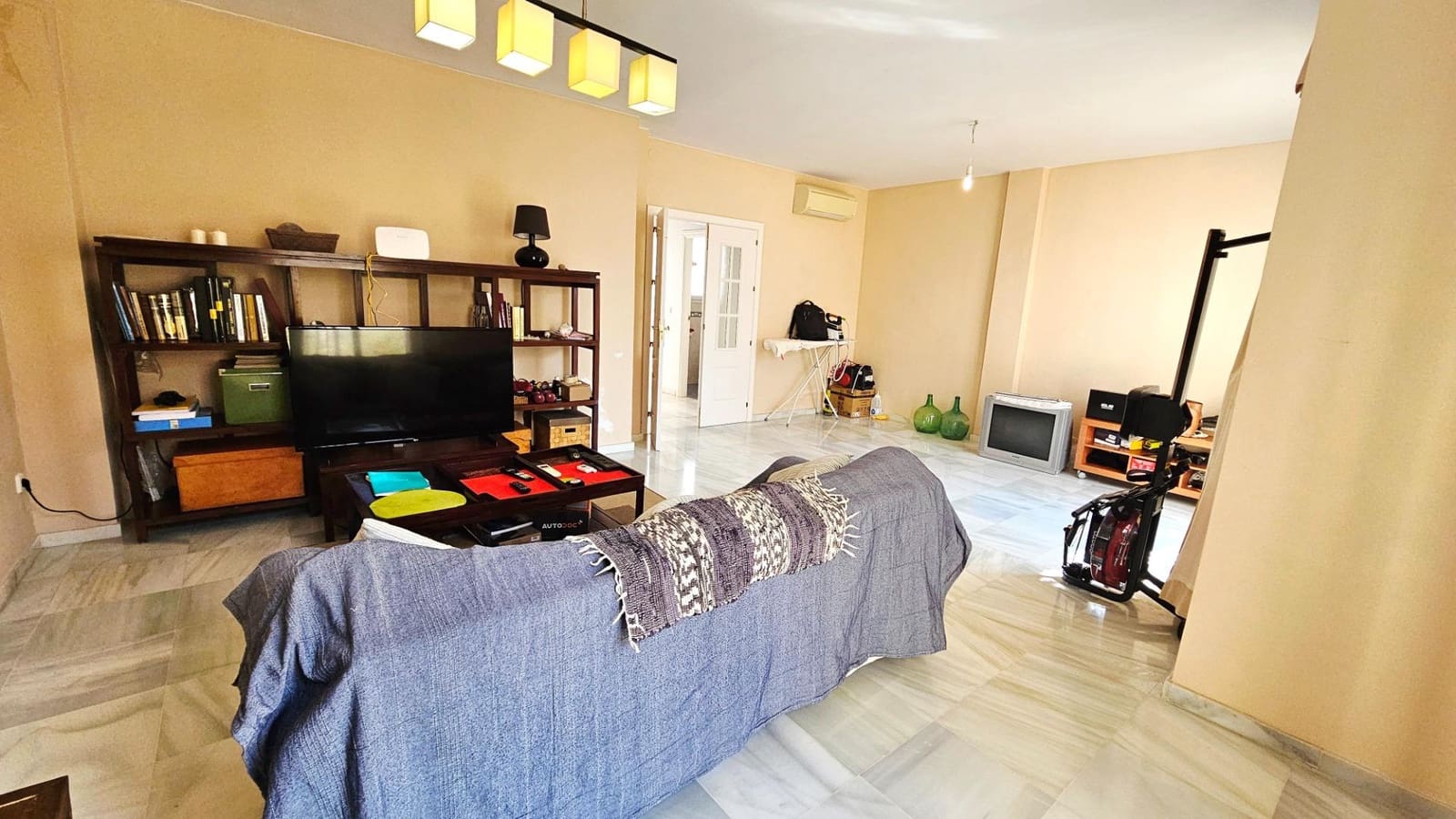 5 bedroom Terraced Villa for sale in Benalmadena with pool garage - € 465,000 (Ref: 9569351)