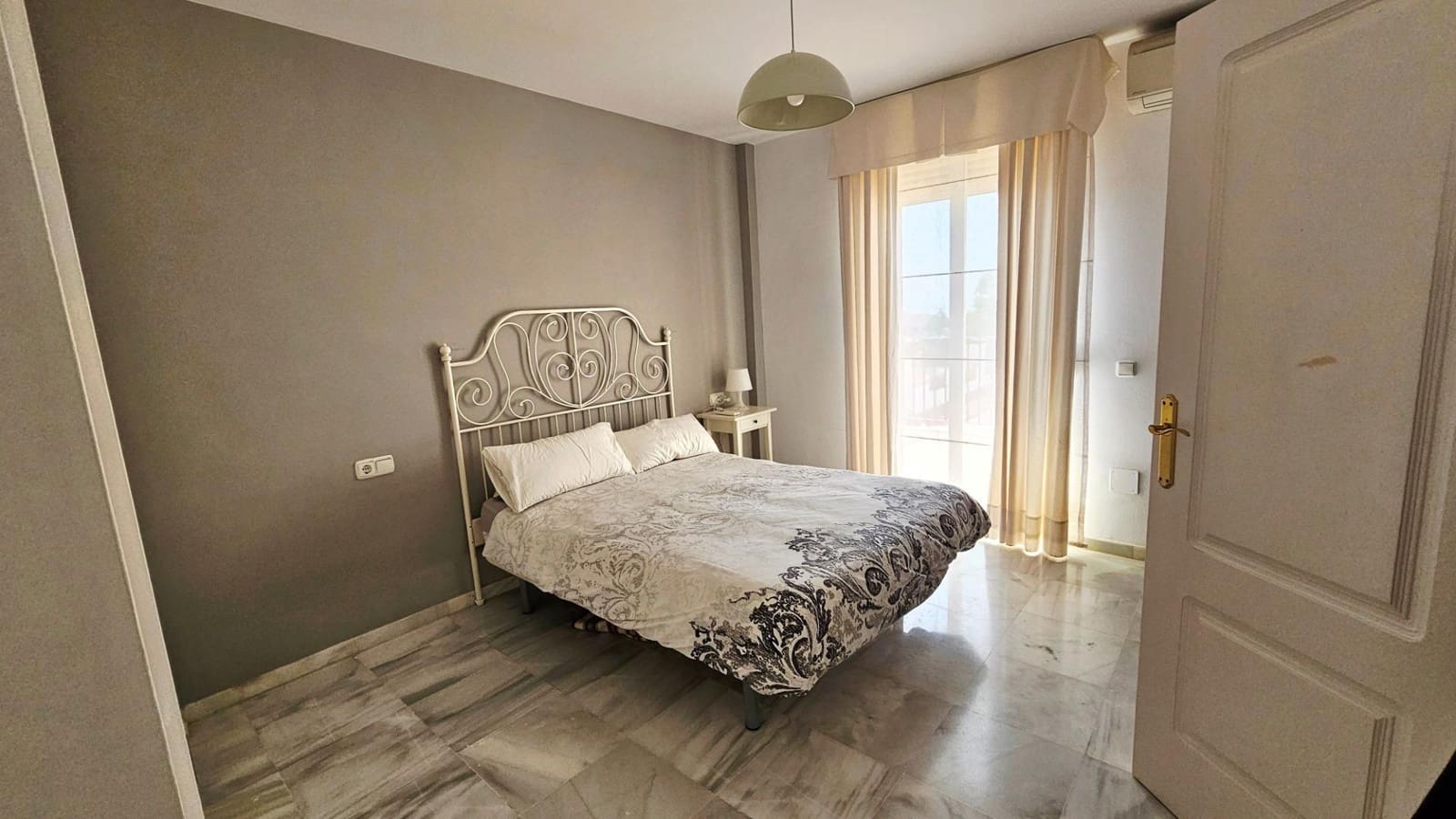 5 bedroom Terraced Villa for sale in Benalmadena with pool garage - € 465,000 (Ref: 9569351)