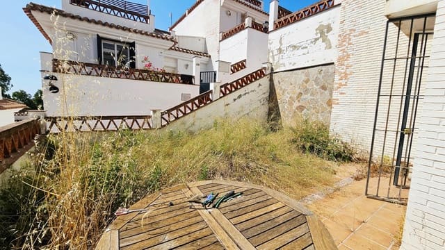 5 bedroom Terraced Villa for sale in Benalmádena pueblo, Benalmádena with pool garage - € 465,000 (Ref: 9569351)
