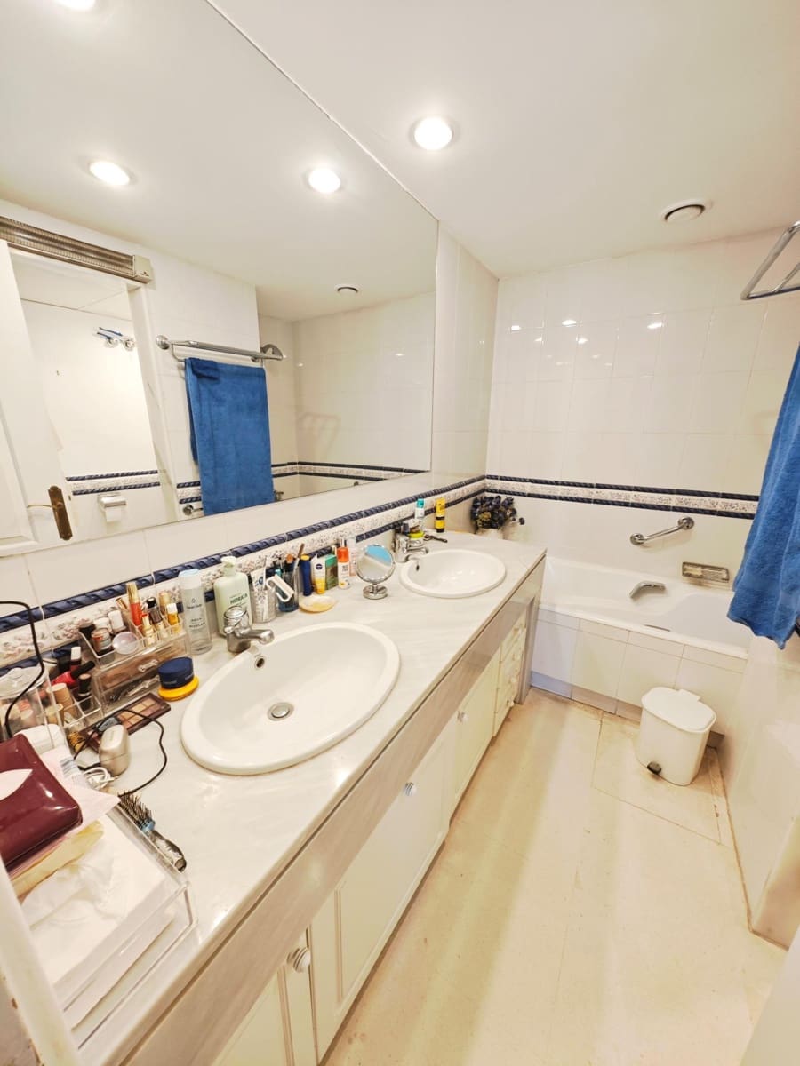 2 bedroom Apartment for sale in Mijas Golf with pool - € 370,000 (Ref: 9569353)