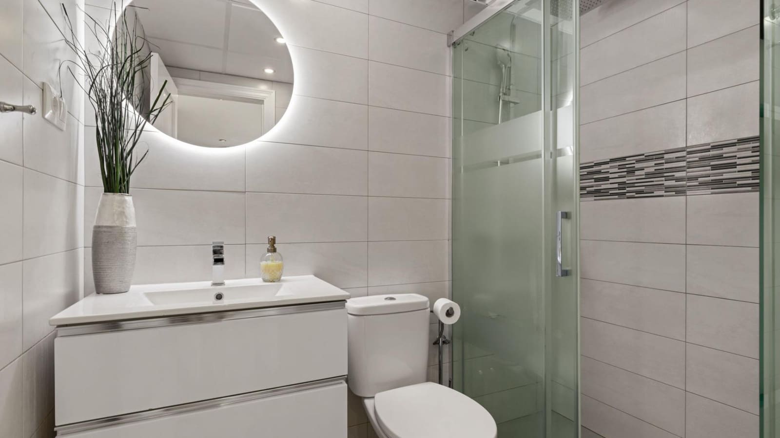 Ático de 2 habitaciones en Torremolinos en venta con piscina garaje - 405.000 € (Ref: 9569354)