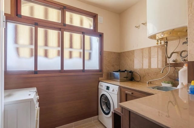 3 soverom Leilighet til salgs i Arroyo de la Miel, Benalmádena med garasje - € 390 000 (Ref: 9569356)