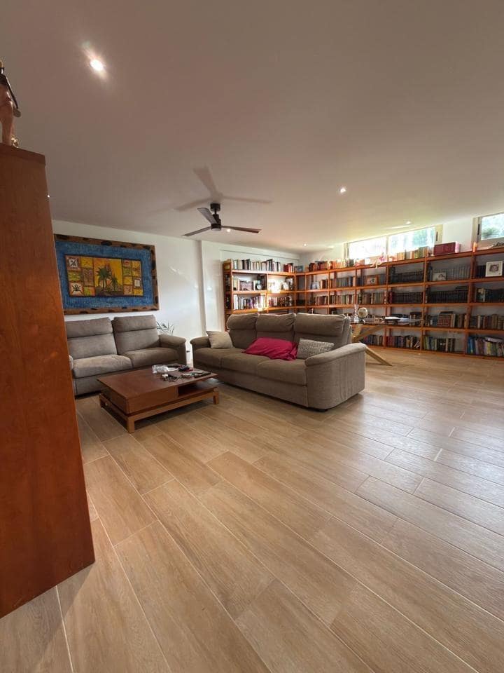 4 soverom Rekkehus til salgs i Pinos de Alhaurin med svømmebasseng - € 689 000 (Ref: 9571281)