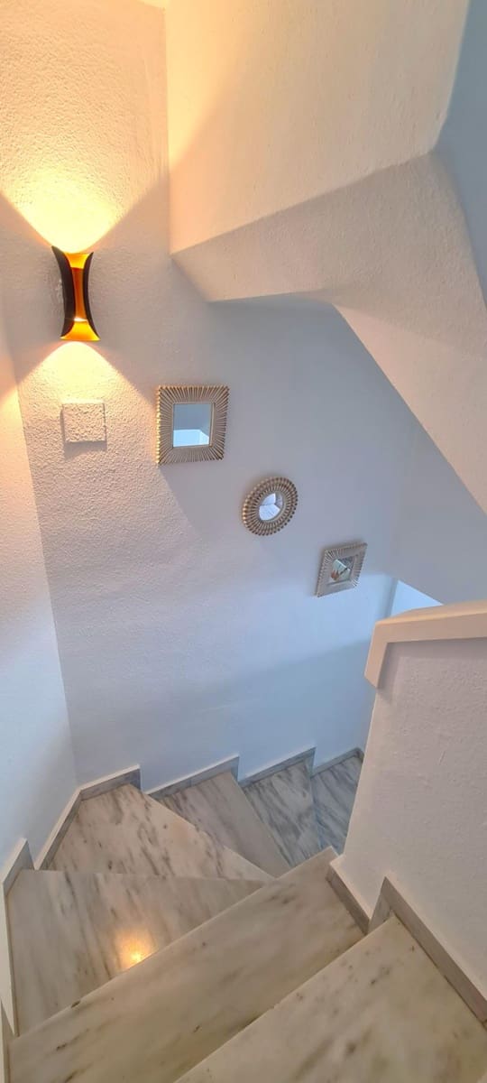 4 soverom Rekkehus til salgs i Benalmadena med svømmebasseng - € 425 000 (Ref: 9571282)