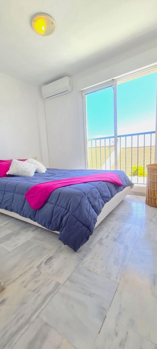 4 soverom Rekkehus til salgs i Benalmadena med svømmebasseng - € 425 000 (Ref: 9571282)