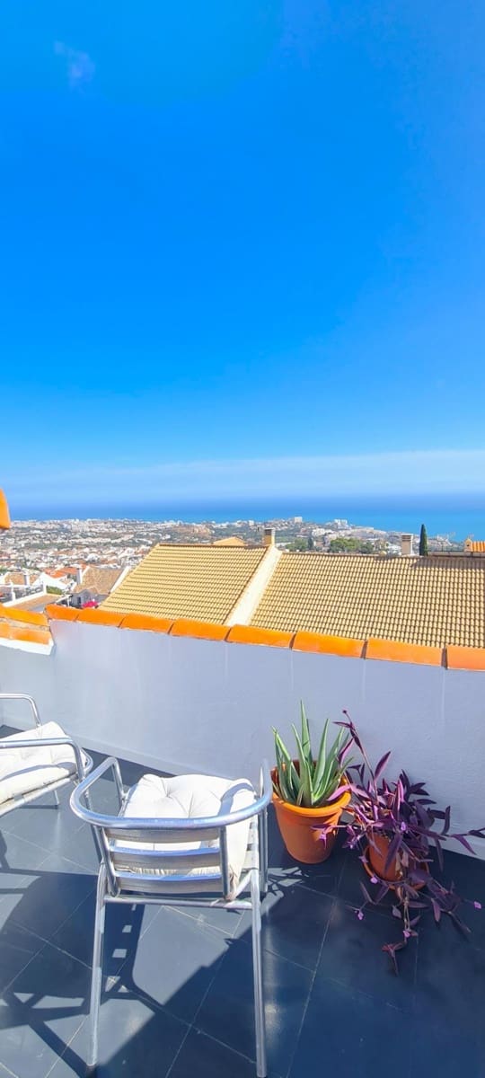 4 soverom Rekkehus til salgs i Benalmadena med svømmebasseng - € 425 000 (Ref: 9571282)