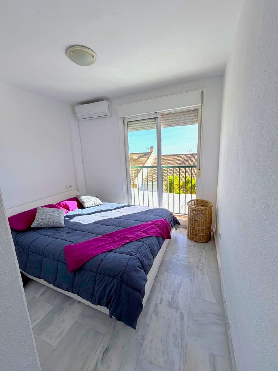 4 soverom Rekkehus til salgs i Benalmadena med svømmebasseng - € 425 000 (Ref: 9571282)