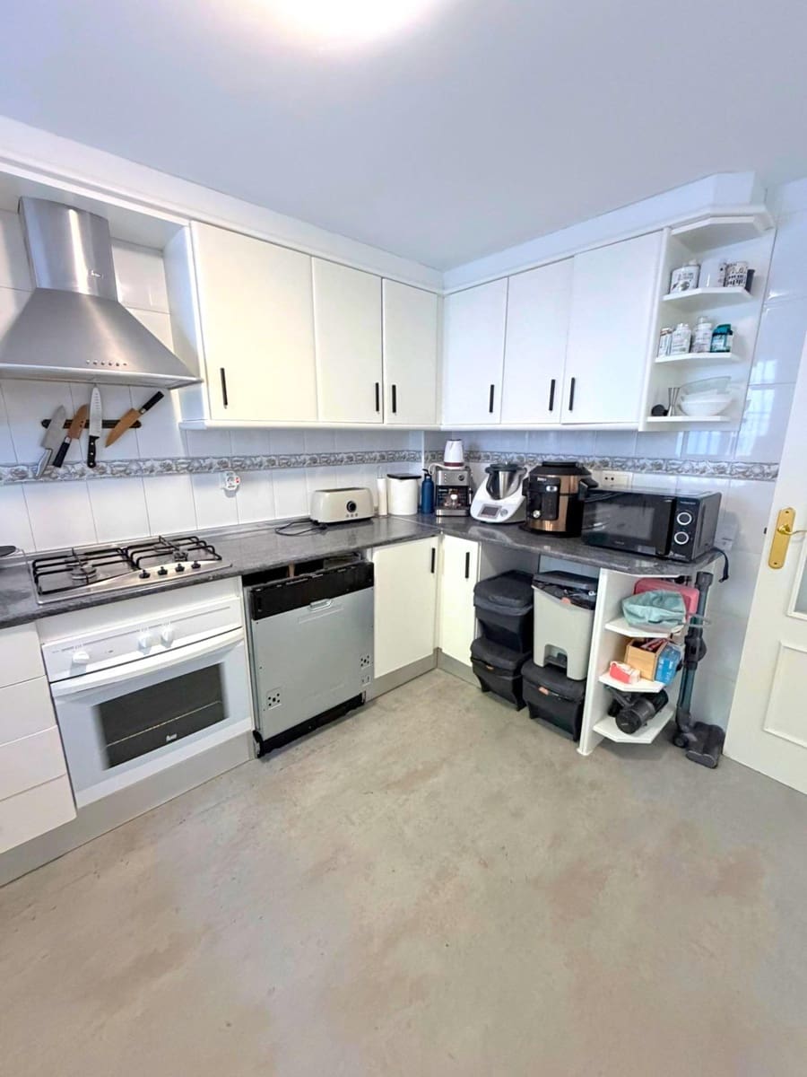 4 soverom Rekkehus til salgs i Benalmadena med svømmebasseng - € 425 000 (Ref: 9571282)