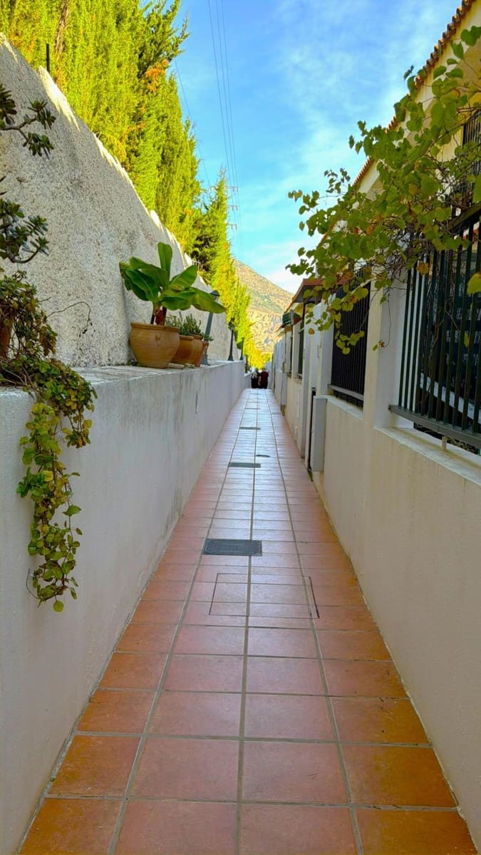 4 soverom Rekkehus til salgs i Benalmadena med svømmebasseng - € 425 000 (Ref: 9571282)