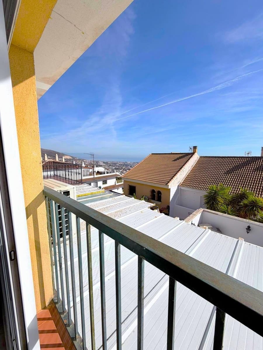 4 soverom Rekkehus til salgs i Benalmadena med svømmebasseng - € 425 000 (Ref: 9571282)