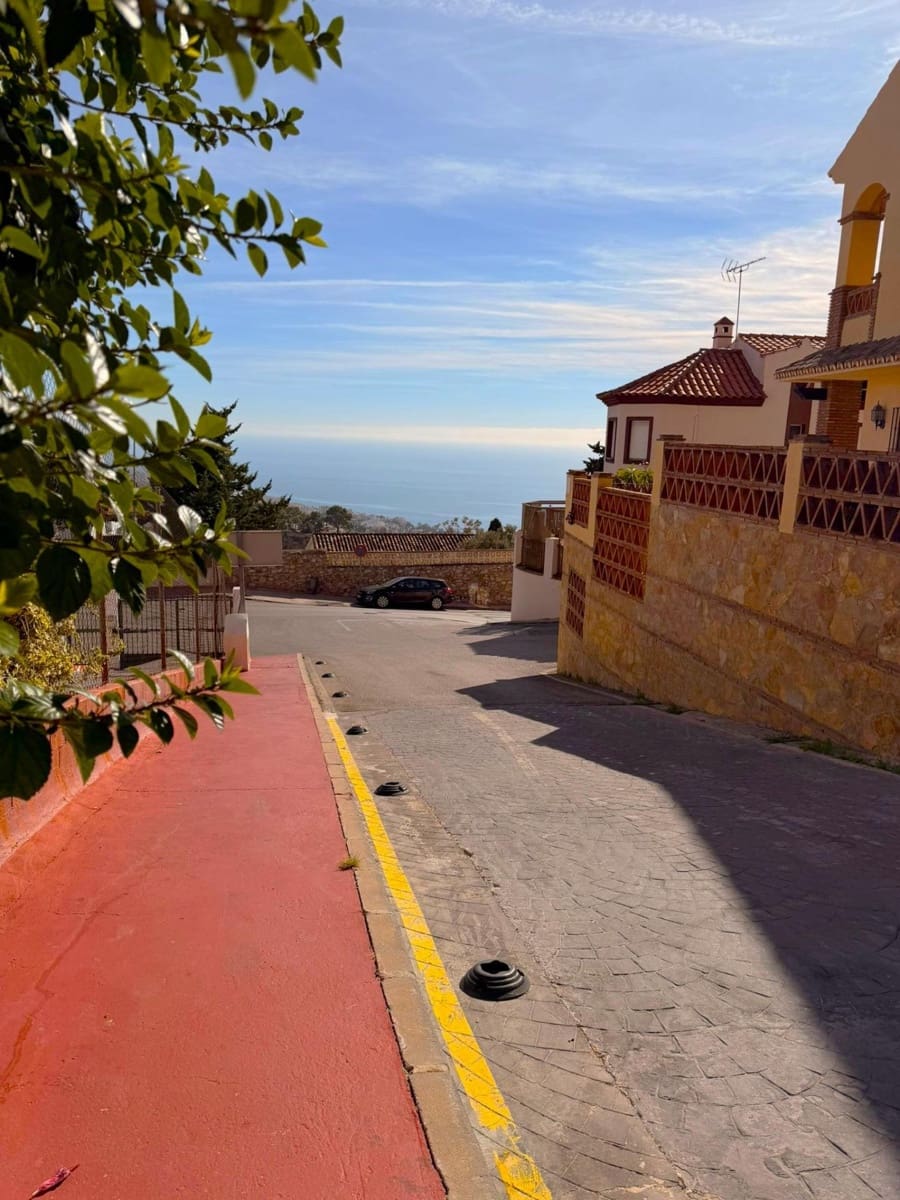 4 soverom Rekkehus til salgs i Benalmadena med svømmebasseng - € 425 000 (Ref: 9571282)